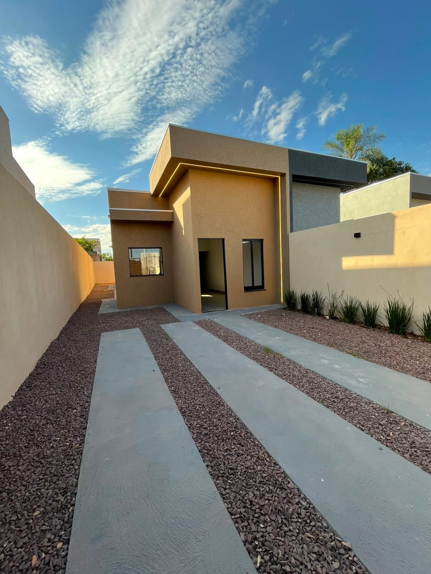 Casa à venda com 3 quartos, sendo 1 suíte,  em Alto da Boa Vista, Três Lagoas, MS