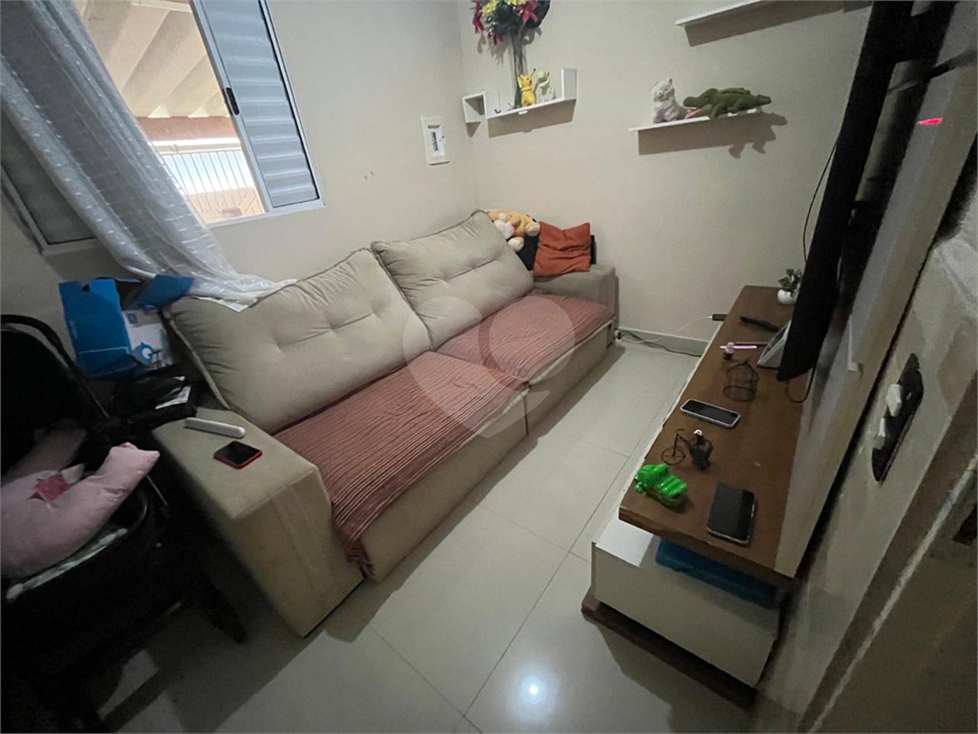 Sobrado à venda com 3 quartos, sendo 2 suítes, em Jardim São Pedro, Mogi das Cruzes, SP