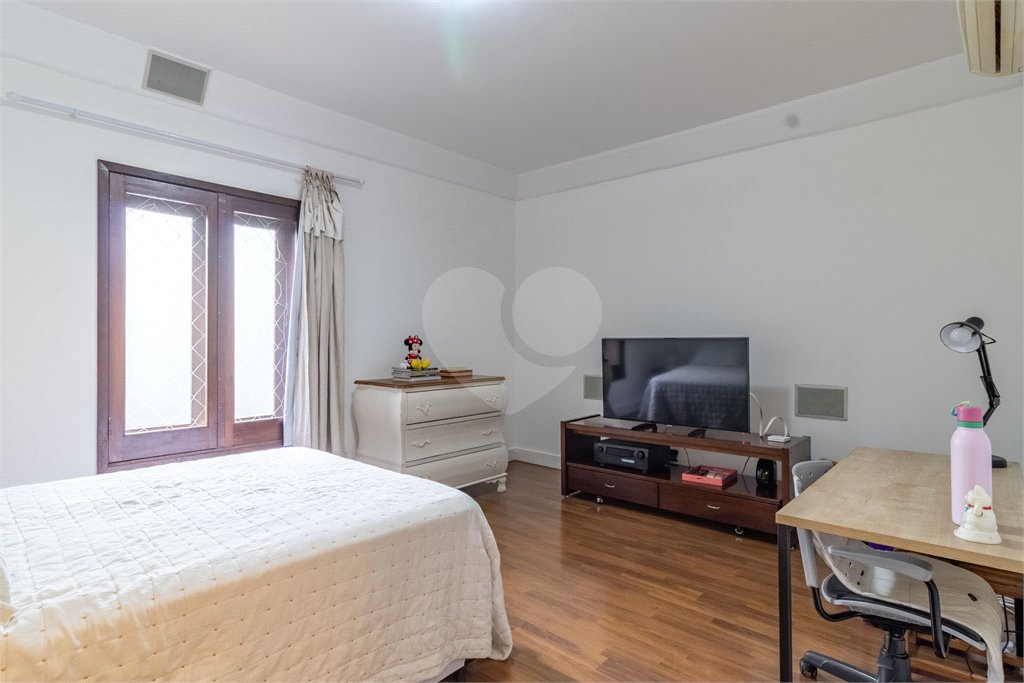 Casa à venda com 3 quartos, sendo 1 suíte, em Jardim Paulistano, São Paulo, SP