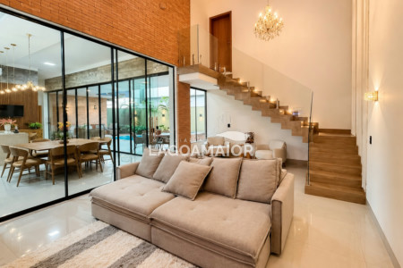 Casa à venda com 4 quartos, sendo 4 suítes, no condomínio Residencial Villa Dumont, Três Lagoas - MS