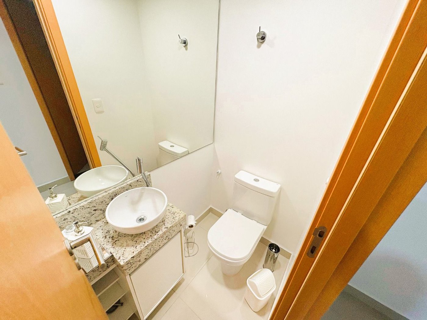 Apartamento para alugar, 54 m² por R$ 6.000,02/mês - Embaré - Santos/SP