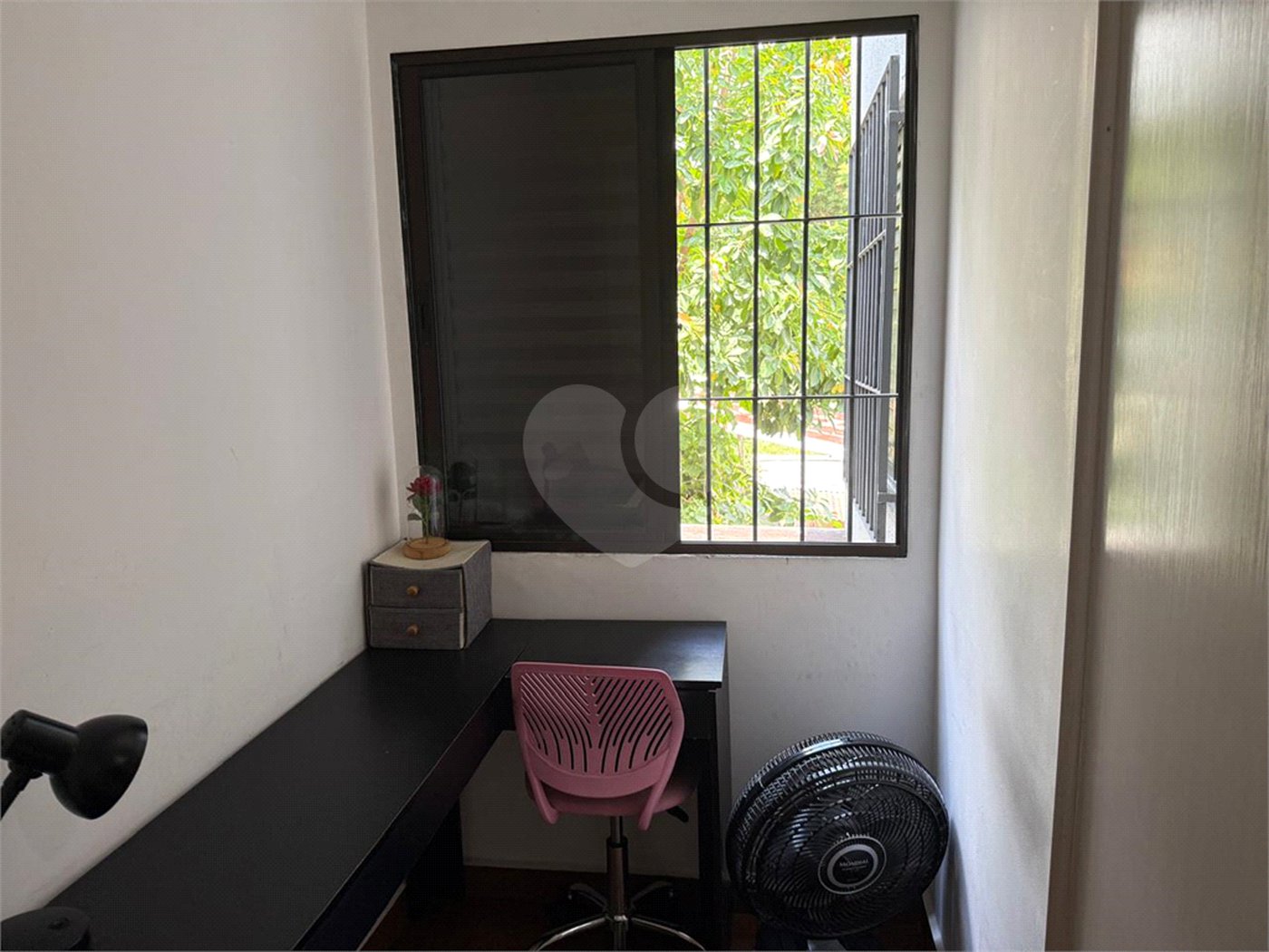 Casa à venda com 3 quartos, sendo 1 suíte, no condomínio Felipe, São Paulo - SP