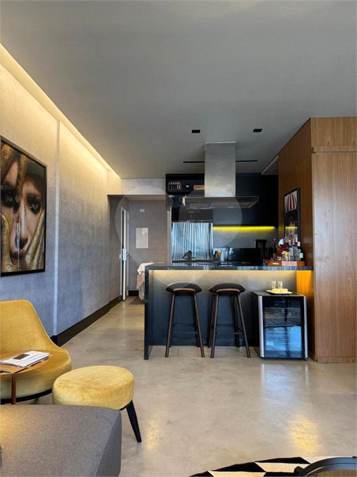 Apartamento à venda com 3 quartos, sendo 2 suítes,  em Brooklin Paulista, São Paulo, SP