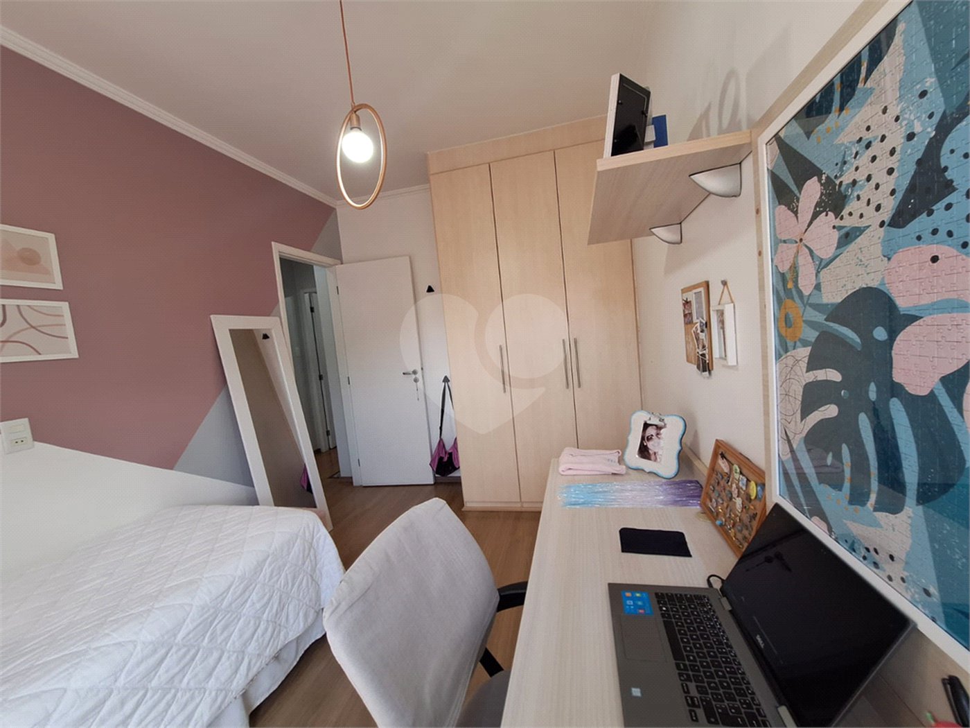 Casa à venda com 3 quartos, sendo 1 suíte, no condomínio Villaggio Tronchim, São Paulo - SP