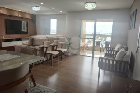 Apartamento à venda com 3 quartos, sendo 1 suíte, em Jardim Imperador, Suzano, SP