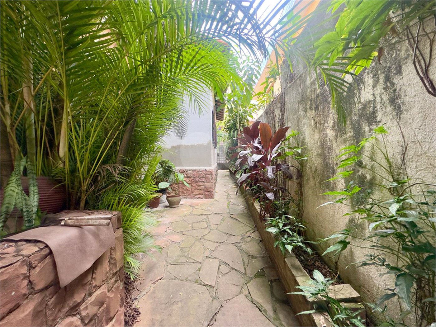 Casa à venda com 3 quartos em Horto, São Paulo, SP