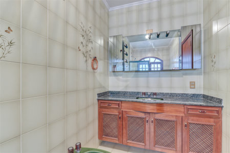 Casa Térrea à venda com 4 quartos, sendo 1 suíte, em Jardim Prudência, São Paulo, SP
