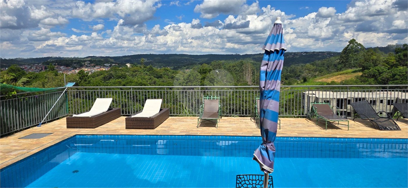 Apartamento à venda com 2 quartos em Jardim Ísis, Cotia, SP