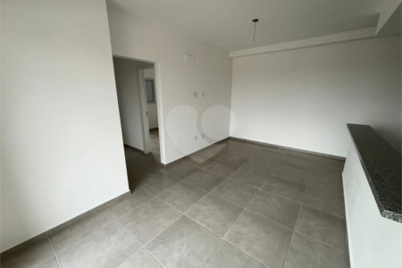 Apartamento á venda na região do Vila Prado.