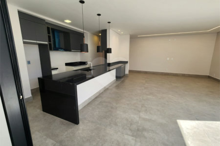 Casa à venda com 3 suítes no condomínio Residencial Viena, Indaiatuba - SP
