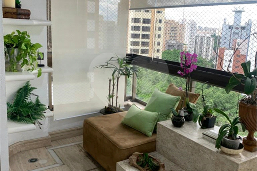 Apartamento à venda com 3 suítes em Morumbi, São Paulo, SP