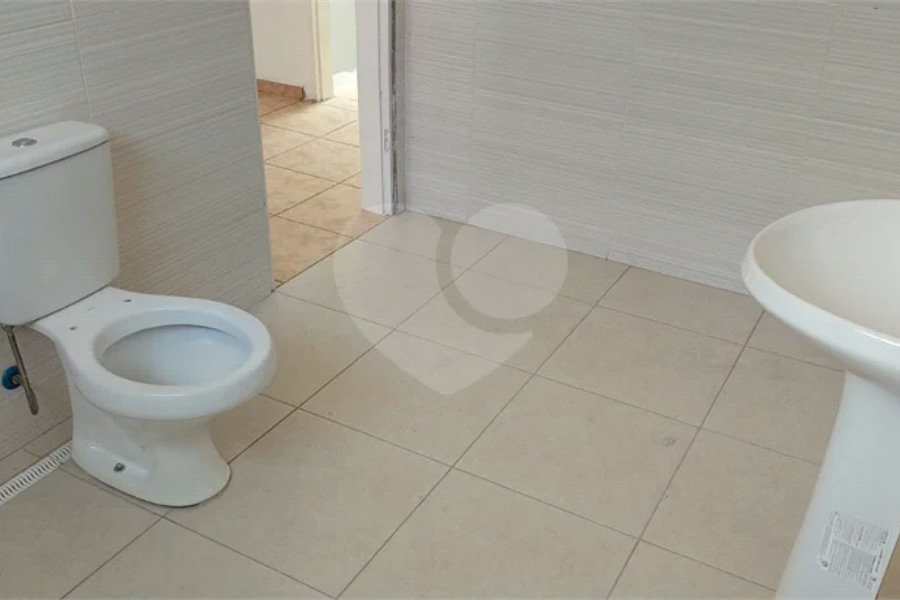 Sobrado à venda com 3 quartos, sendo 2 suítes, em Vila Paulicéia, São Paulo, SP