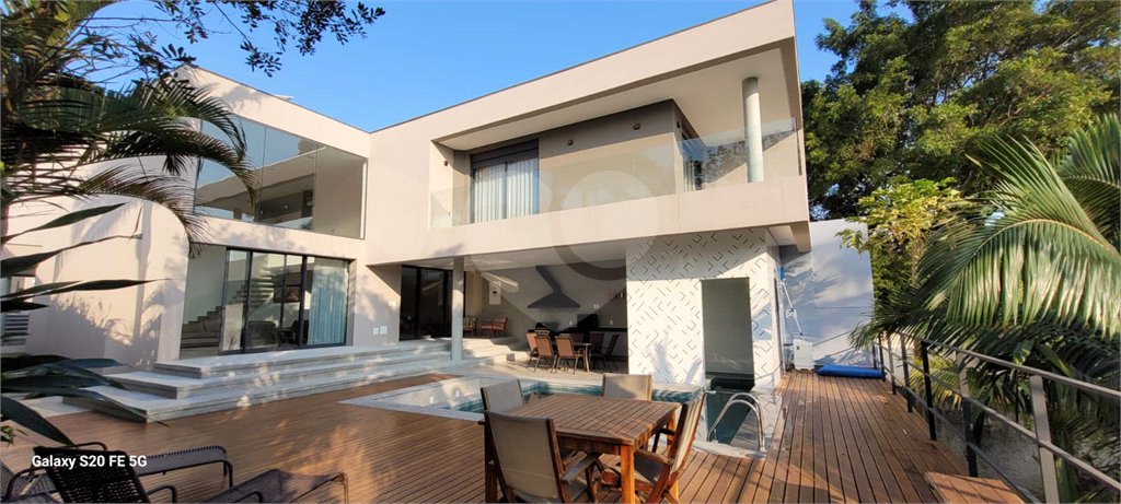 Casa à venda com 3 suítes em Jardim Prudência, São Paulo, SP
