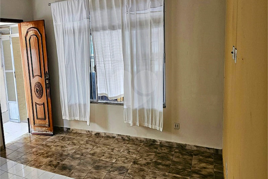 Casa à venda com 4 quartos, sendo 1 suíte, em Jaguara, São Paulo, SP