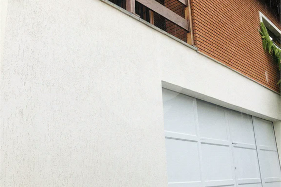 SOBRADO A VENDA NO TREMEMBÉ - 3 DORMS. (1 SUÍTE) E 5 VAGAS