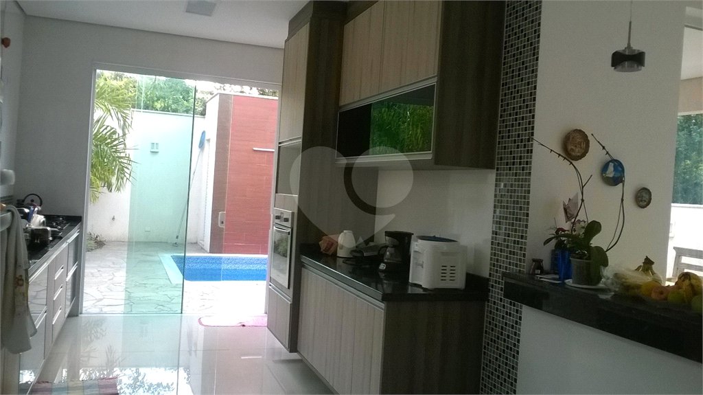 Casa à venda com 3 suítes,  no condomínio Aruã, Mogi das Cruzes - SP