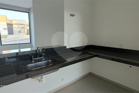 Casa à venda com 3 suítes no condomínio Reserva Ybyra, Atibaia - SP