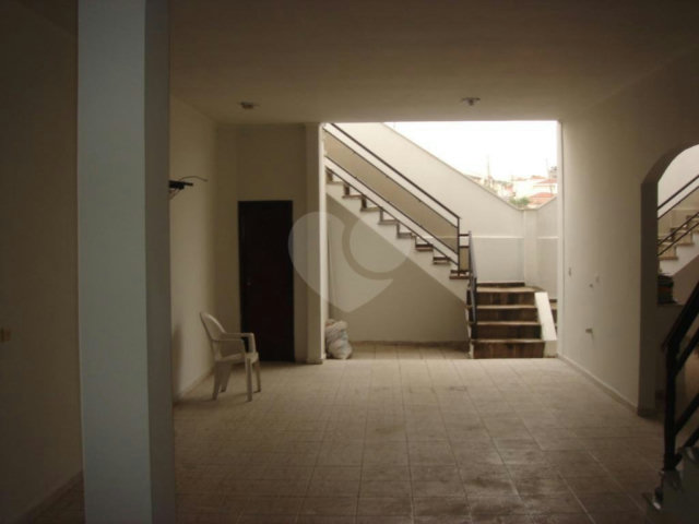 Sobrado à venda com 6 quartos, sendo 2 suítes,  em Santana, São Paulo, SP