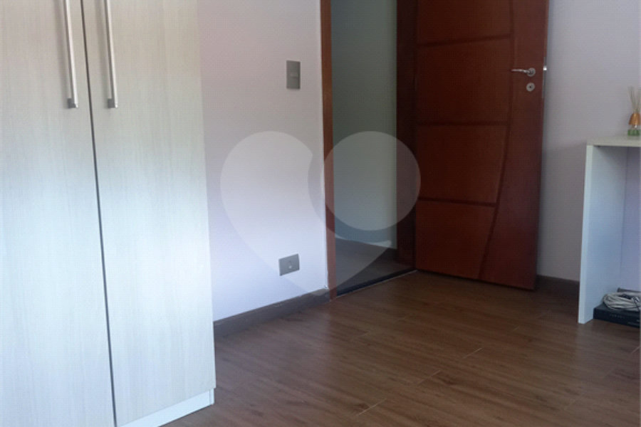 Sobrado à venda com 3 quartos, sendo 1 suíte,  em Tremembé, São Paulo, SP