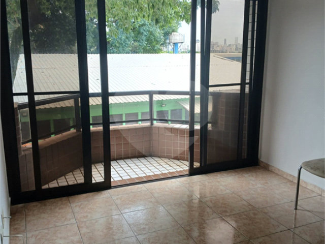 Apartamento à venda com 3 quartos, sendo 1 suíte,  em Vila Guilherme, São Paulo, SP