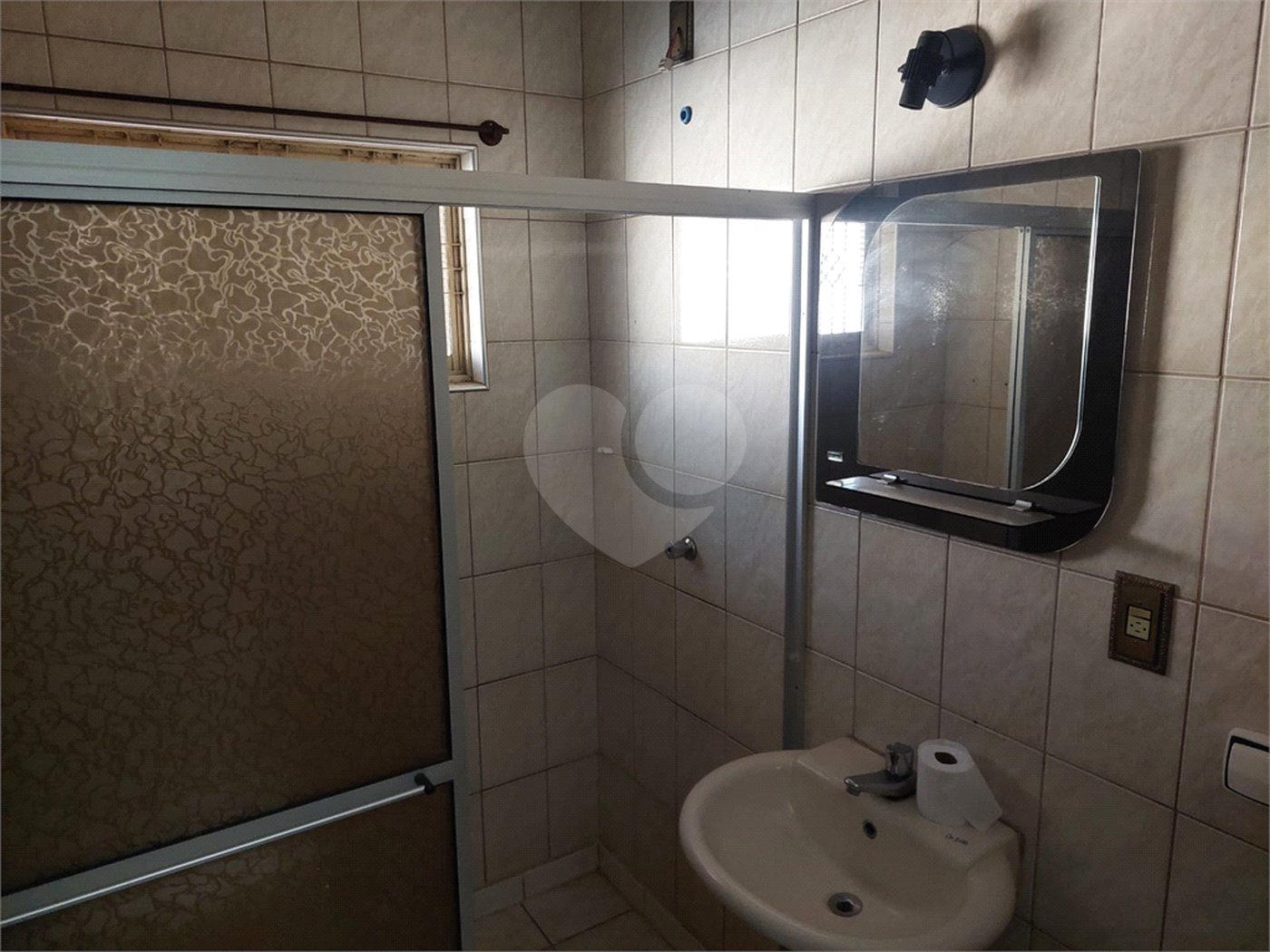 Casa para alugar com 2 quartos, sendo 1 suíte, no Centro, Vinhedo, SP