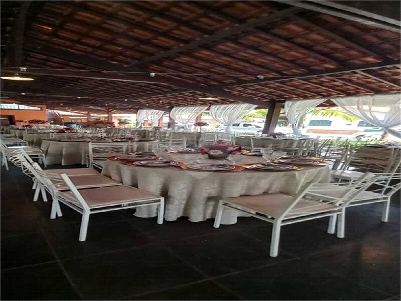 Chácara à venda com 10 quartos, sendo 2 suítes, em Mombaça, São Roque, SP