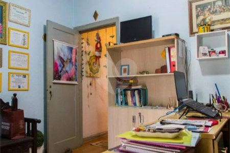 Casa à venda com 3 quartos, sendo 1 suíte, em Planalto Paulista, São Paulo, SP