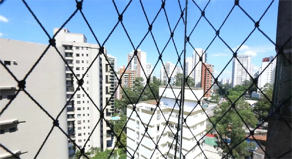 Apartamento à venda com 2 suítes em Vila Andrade, São Paulo, SP