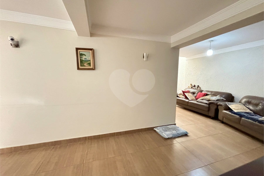 Sobrado à venda com 6 quartos, sendo 5 suítes, em Tremembé, São Paulo, SP