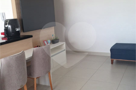 Apartamento à venda com 2 suítes em Vila Scarpelli, Santo André, SP
