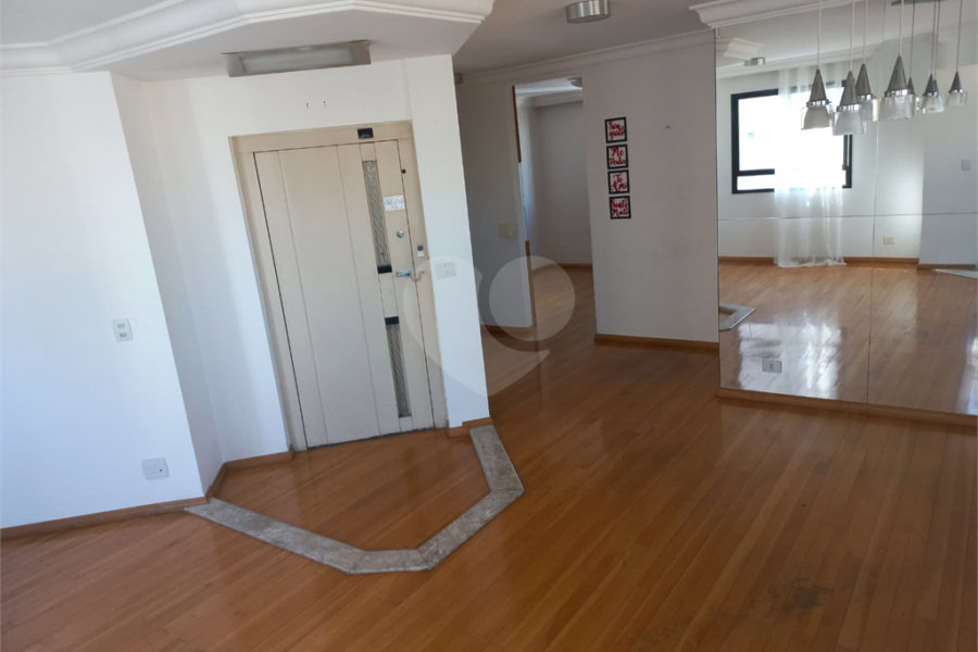 Apartamento à venda com 3 quartos, sendo 2 suítes, em Santana, São Paulo, SP