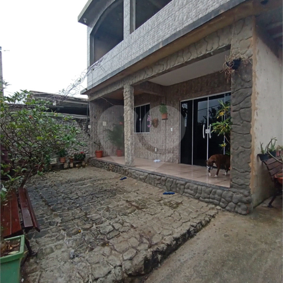 ÓTIMA CASA LINEAR COM TERRAÇO EM SANTÍSSIMO R$230.000,00 Á VISTA