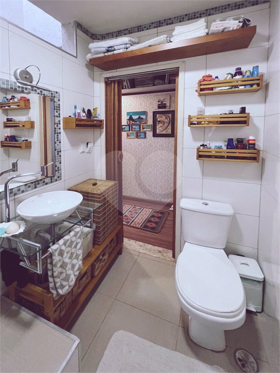Sobrado à venda com 2 quartos em Tremembé, São Paulo, SP