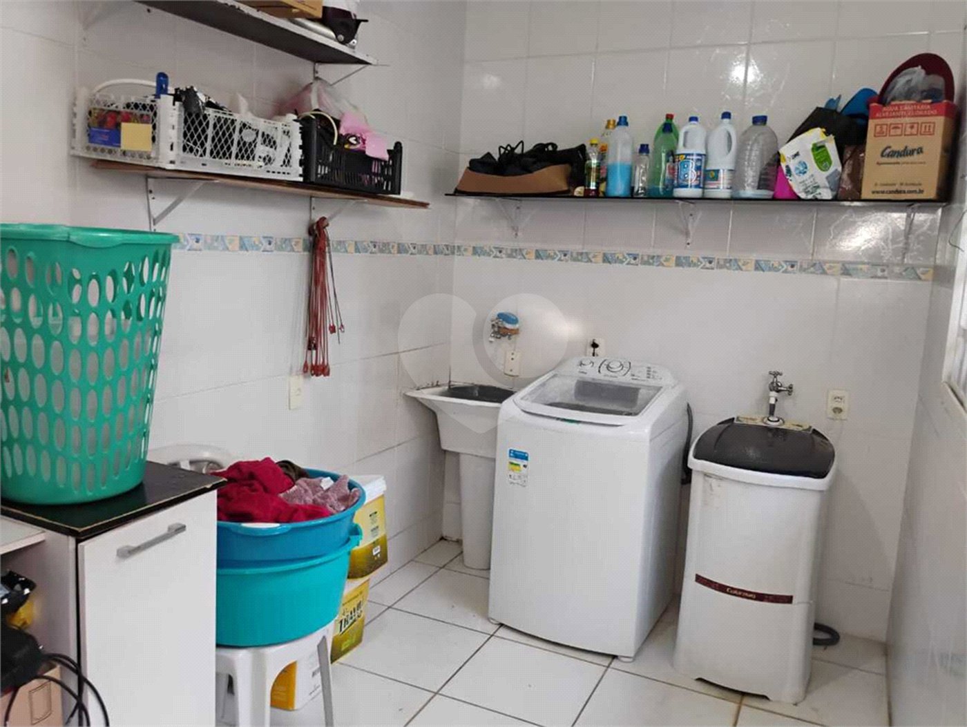 Casa à venda com 4 quartos, sendo 1 suíte,  em Jardim Ermida II, Jundiaí, SP