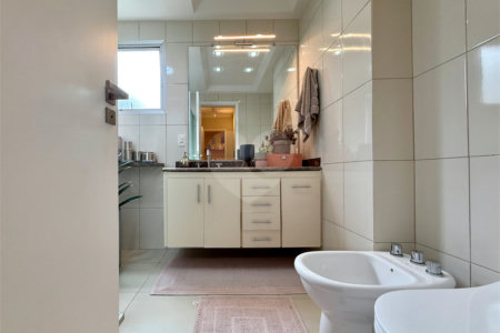 Apartamento à venda com 3 suítes em Campo Belo, São Paulo, SP