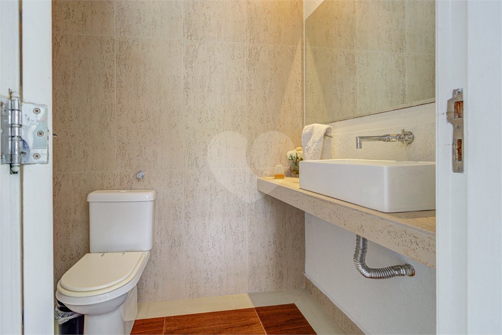 Casa à venda com 5 quartos, sendo 3 suítes, em Chácara Monte Alegre, São Paulo, SP