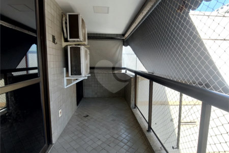 Cobertura à venda com 3 quartos, sendo 2 suítes,  em Tijuca, Rio de Janeiro, RJ
