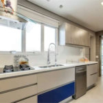 Apartamento de 306m² na melhor região de Moema, 3 suítes, 5 vagas, varanda gourmet, depósito, fora de rota