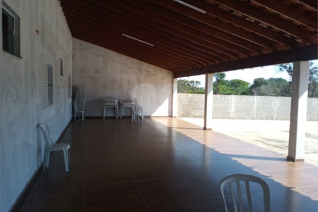 Maravilhosa chácara no Aracê de Santo Antonio recém construída, com uma construção de 230m²