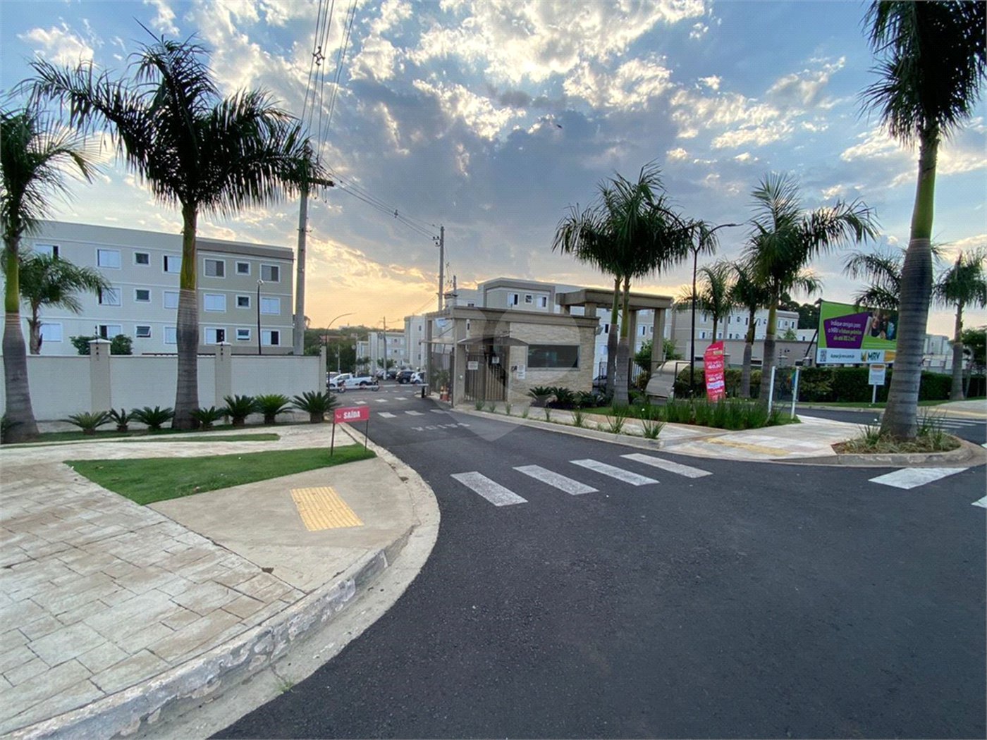 Apartamento no Condomínio Monte Stella