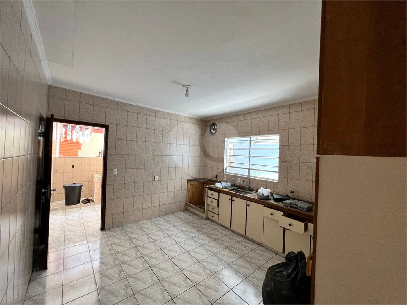 Sobrado com 3 dormitórios , sendo 1 suíte à venda no bairro Jardim Marek , Santo André