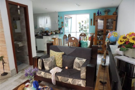 Casa em condomínio fechado - Saúde