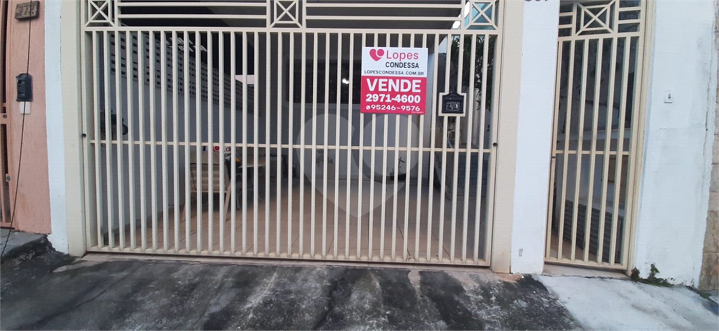 Sobrado à venda com 4 quartos em Santana, São Paulo, SP