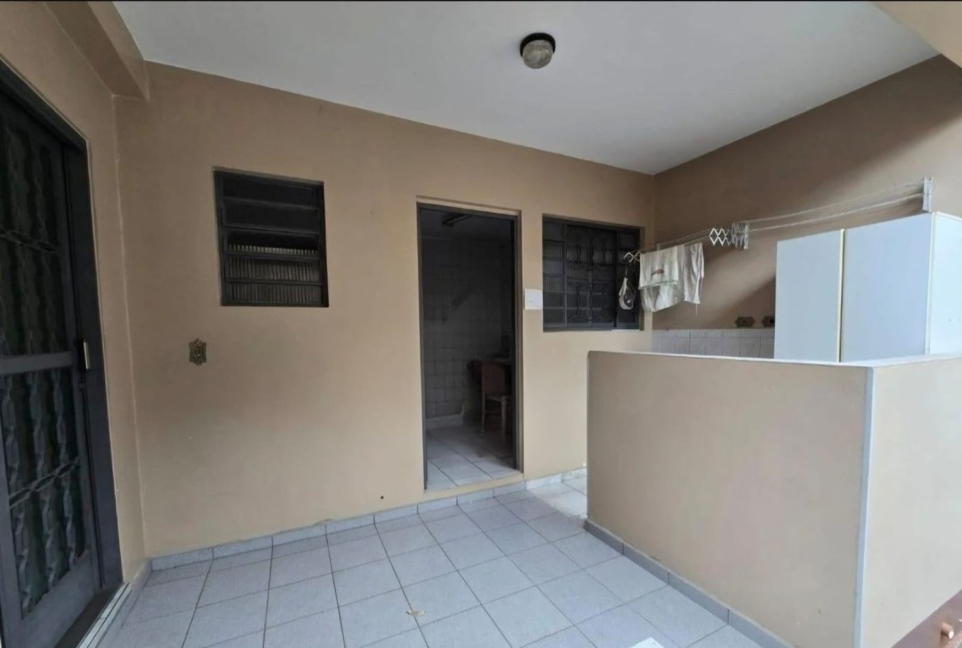 Casa espaçosa com edícula e 218 m² muito bem aproveitados! Conjunto Residencial Butantã, São Paulo - SP