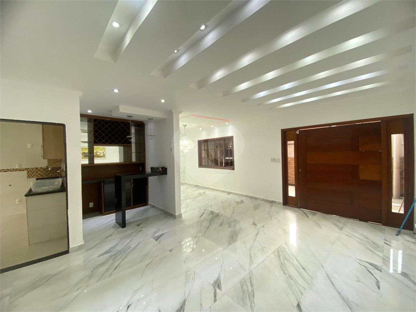 Casa à venda com 4 quartos, sendo 1 suíte, em Inhoaíba, Rio de Janeiro, RJ