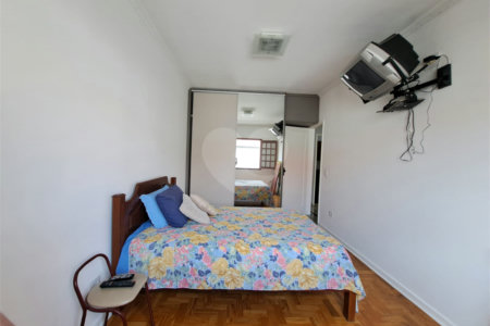 Sobrado à venda com 3 quartos, sendo 1 suíte, em Vila Gomes Cardim, São Paulo, SP