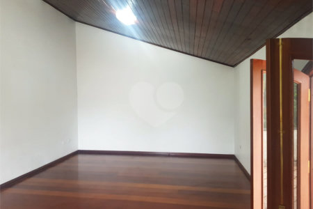 Sobrado para alugar com 5 suítes em Interlagos, São Paulo, SP