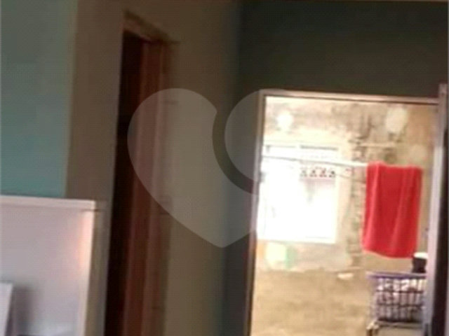 Casa à venda com 3 quartos em Jardim Santa Emilia, Guarulhos, SP