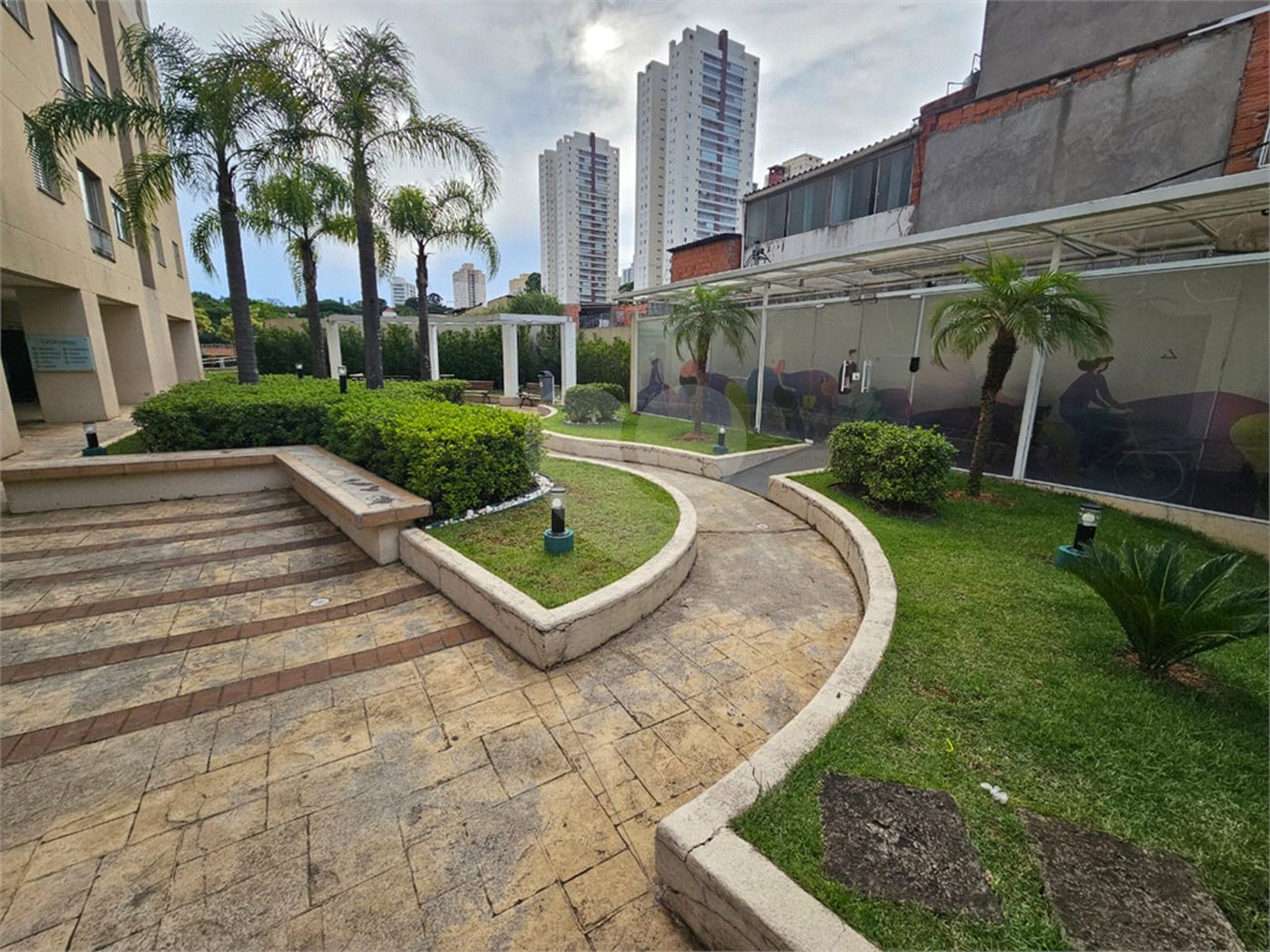 Apartamento à venda com 3 quartos em Vila Constança, São Paulo, SP