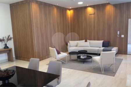 Apartamento à venda com 3 quartos, sendo 1 suíte, em Vila Bastos, Santo André, SP